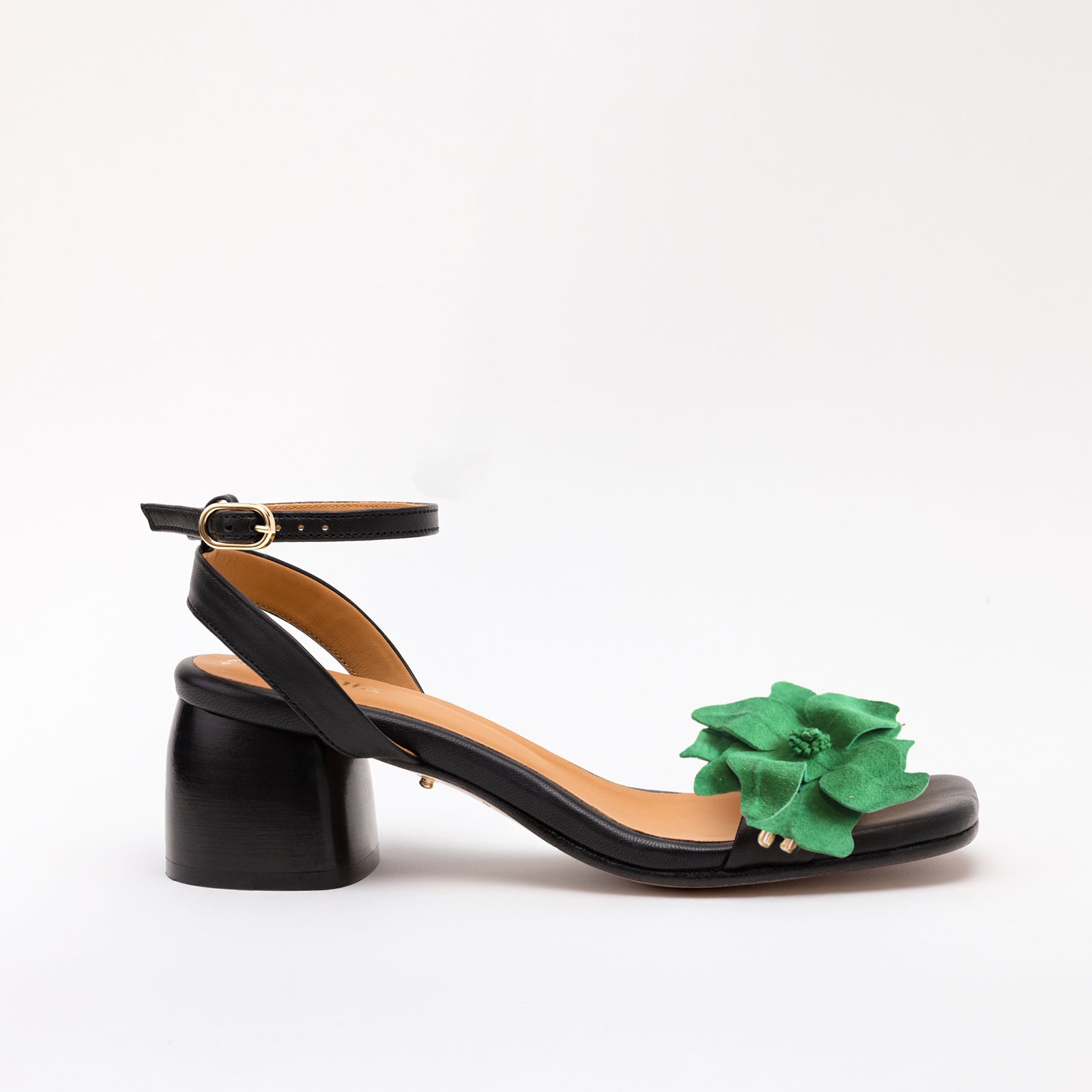 Jade Black No long