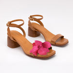 Framboise Camia's interchangeable Flower Strap Camel Base